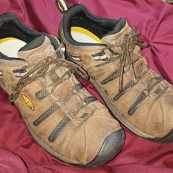 Men's 11Wide(ee) KEEN  Utility Shoes. Top Quality, Low wear, Very Good Condition 
