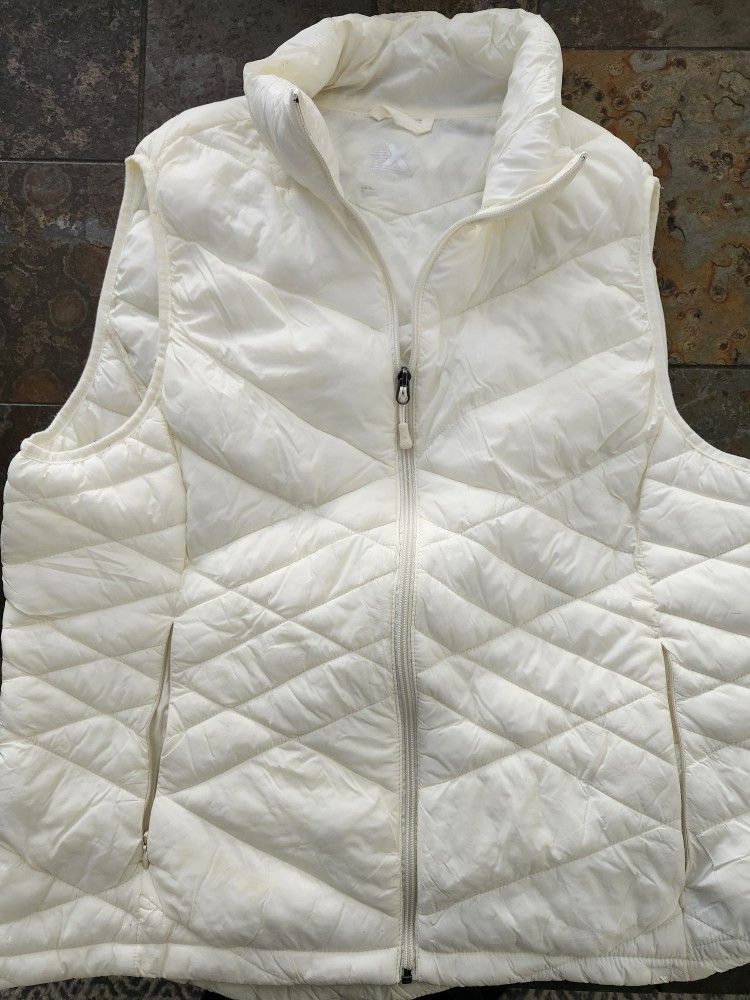 Zeroxposur Womans Cream Zip Down Vest Size XL