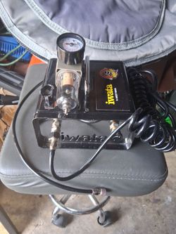 IWATA NINJA Compact portable  air compressor