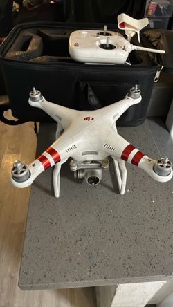 Dji phantom 3 drone