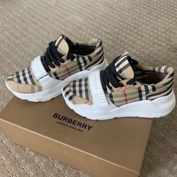 Burberry shoes