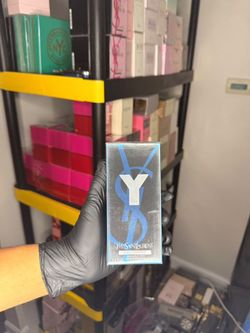 Men's and women's perfumes/ perfumes de hombre y mujer