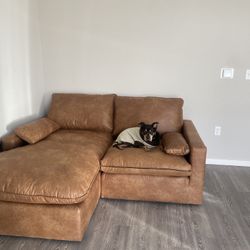 ORIGINALLY $1,300 AMERICAN FURNITURE WAREHOUSE WASHABLE SECTIONAL