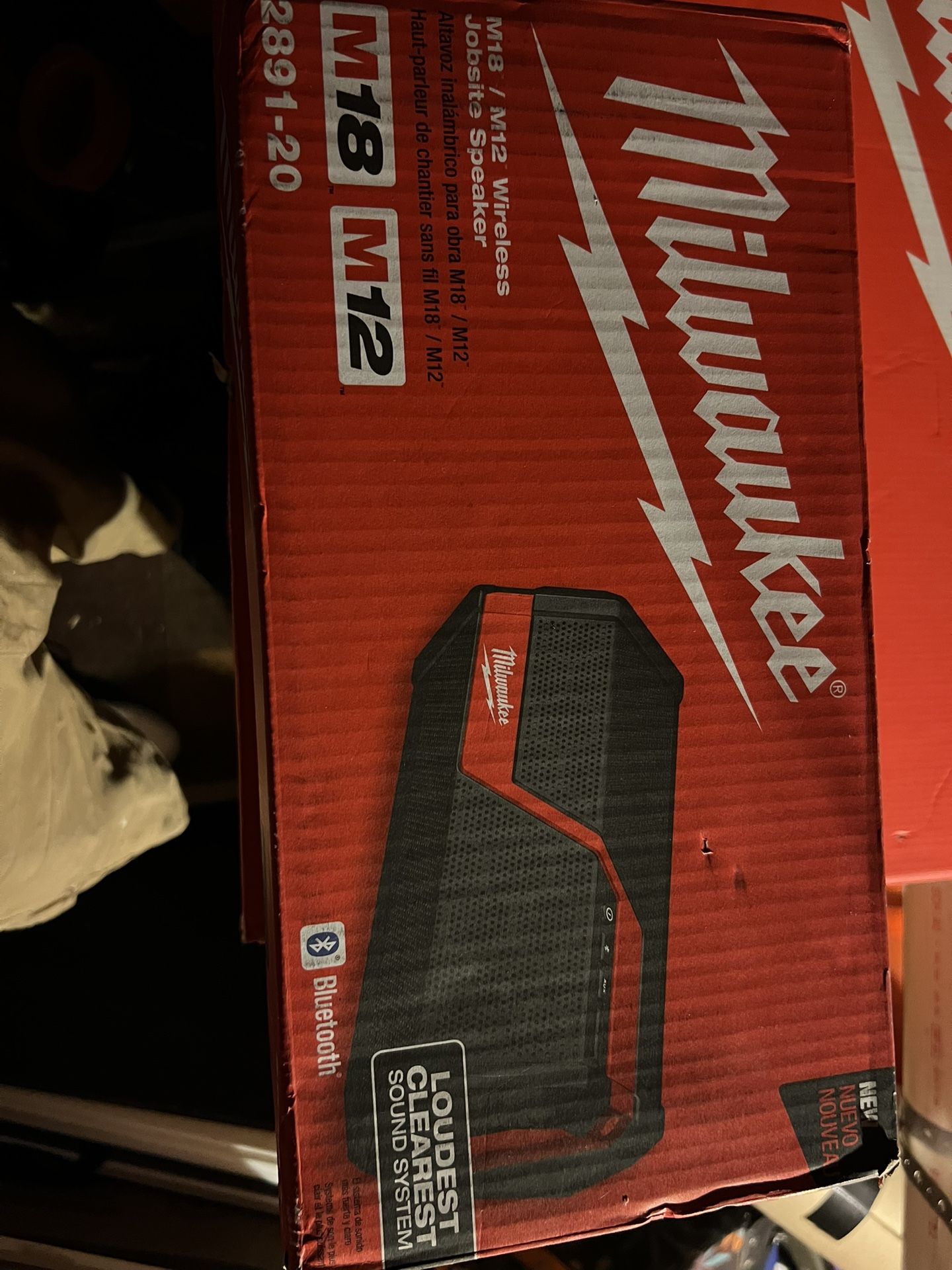 Milwaukee M18/M12 Radio