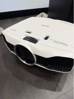 Complete Pioneer Elite Home Theater System + Epson Projector