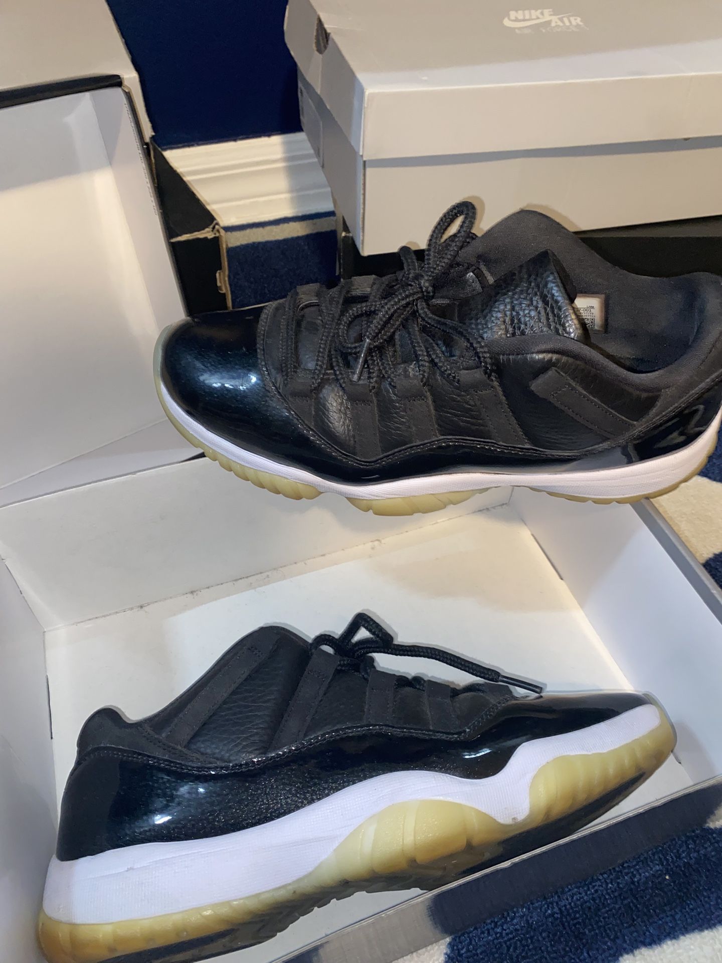 Jordan 11 Low 72-10