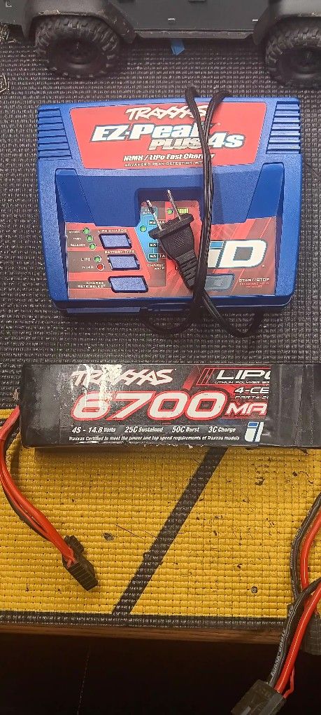 Traxxas Charger And Battery