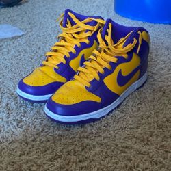 Lakers dunks