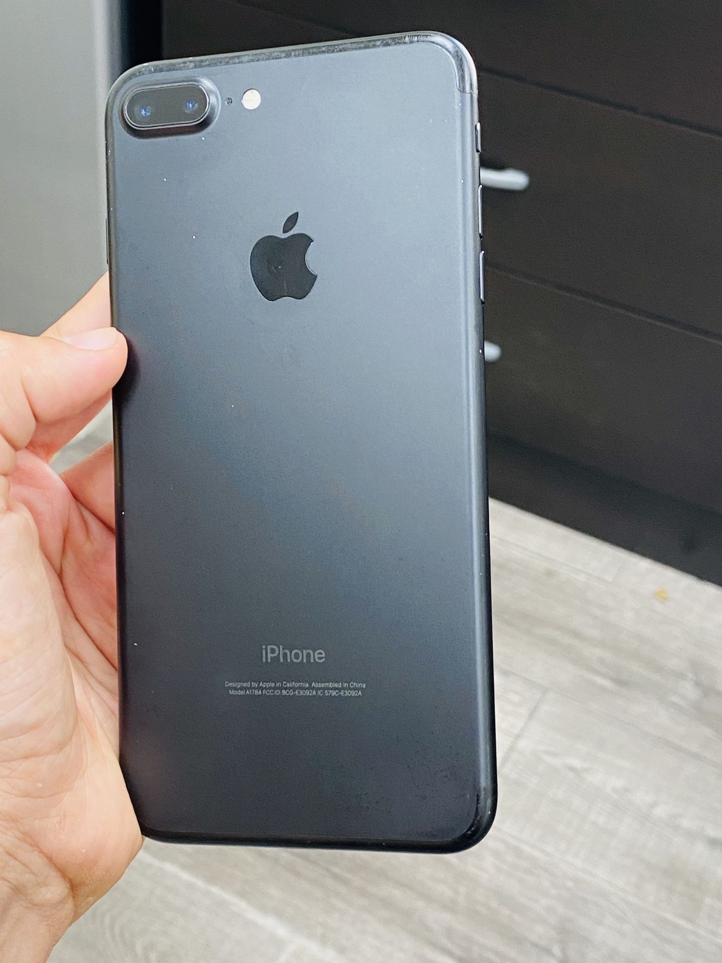 iPhone 7 Plus — 32Gb — MetroPCS and T-Mobile