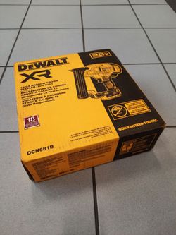 DEWALT XR 20V MAX 18GA NARROW CROWN STAPLER.(TOOL ONLY)