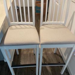 2 Bar Stools 