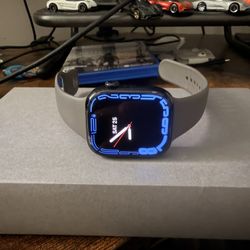 Apple Watch Series 10 GPS + Cellular 