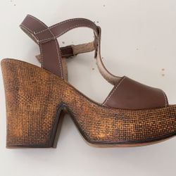 Brown Wedge Sandals Elegant & Stylish  -  Light -sz 7