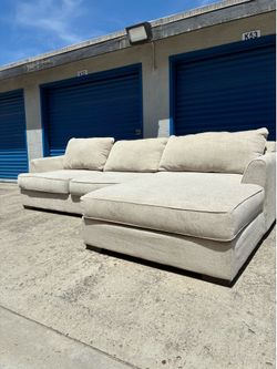 Large beige couch from living Spaces 🛻 delivery available🛻