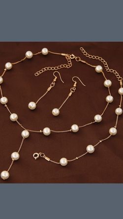 Theee piece pearl set!