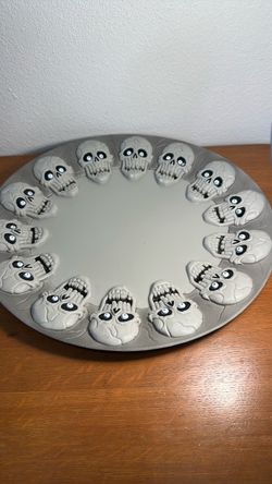 Easter unlimited skull platter / holiday decor
