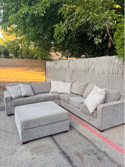 Gray L-Shaped Sectional Couch + Oversized Ottoman & Pillows