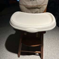 High chair. Great condition 
