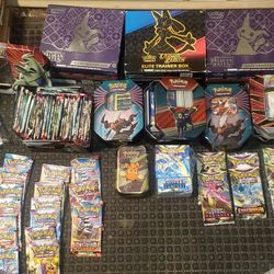 Very LARGE lot Of Pokemon Cards