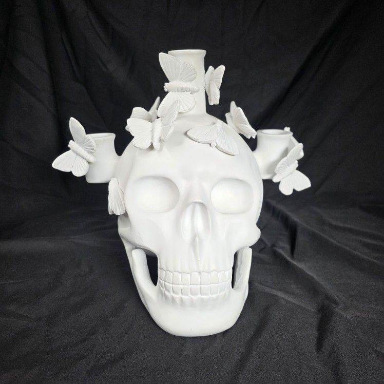 CERAMIC SKULL CANDLE HOLDERS
