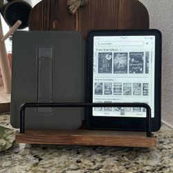 Amazon Kindle Paperwhite With Case