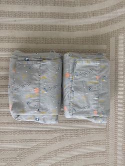 2 Twin Sheet Sets