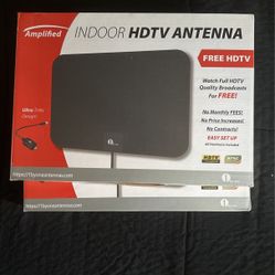 Indoor HDTV antenna