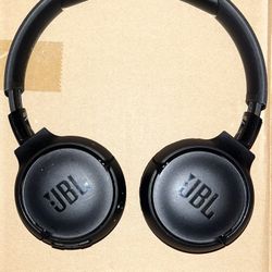 JBL Tune 520BT Bluetooth/Wireless Headphones
