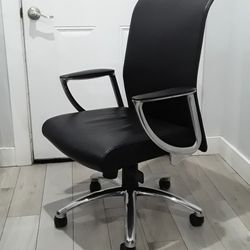 Black Office Chair 