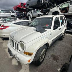 Jeep Liberty 2005 Only Parts 