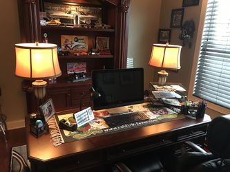 Gorgeous Desk.