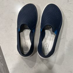Crocs Size 12-13