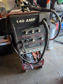 Matco Tools 140 Amp MIG Wire Feed Welder w/ Cart & Argon gas tank