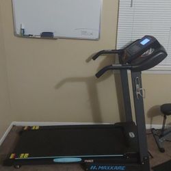 MAXKARE  TREADMILL 