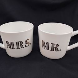 Mr. & Mrs. Mug Set 