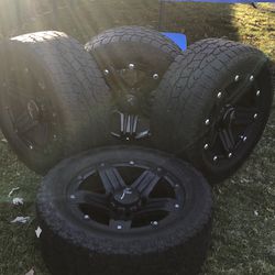 20” Wheels & 33” Toyo Tires Ford Super Duty