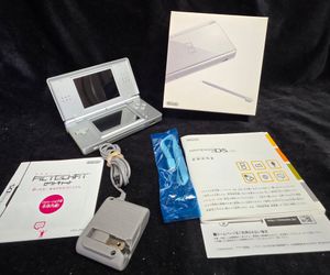 Nintendo DS Lite Gloss Silver CIB