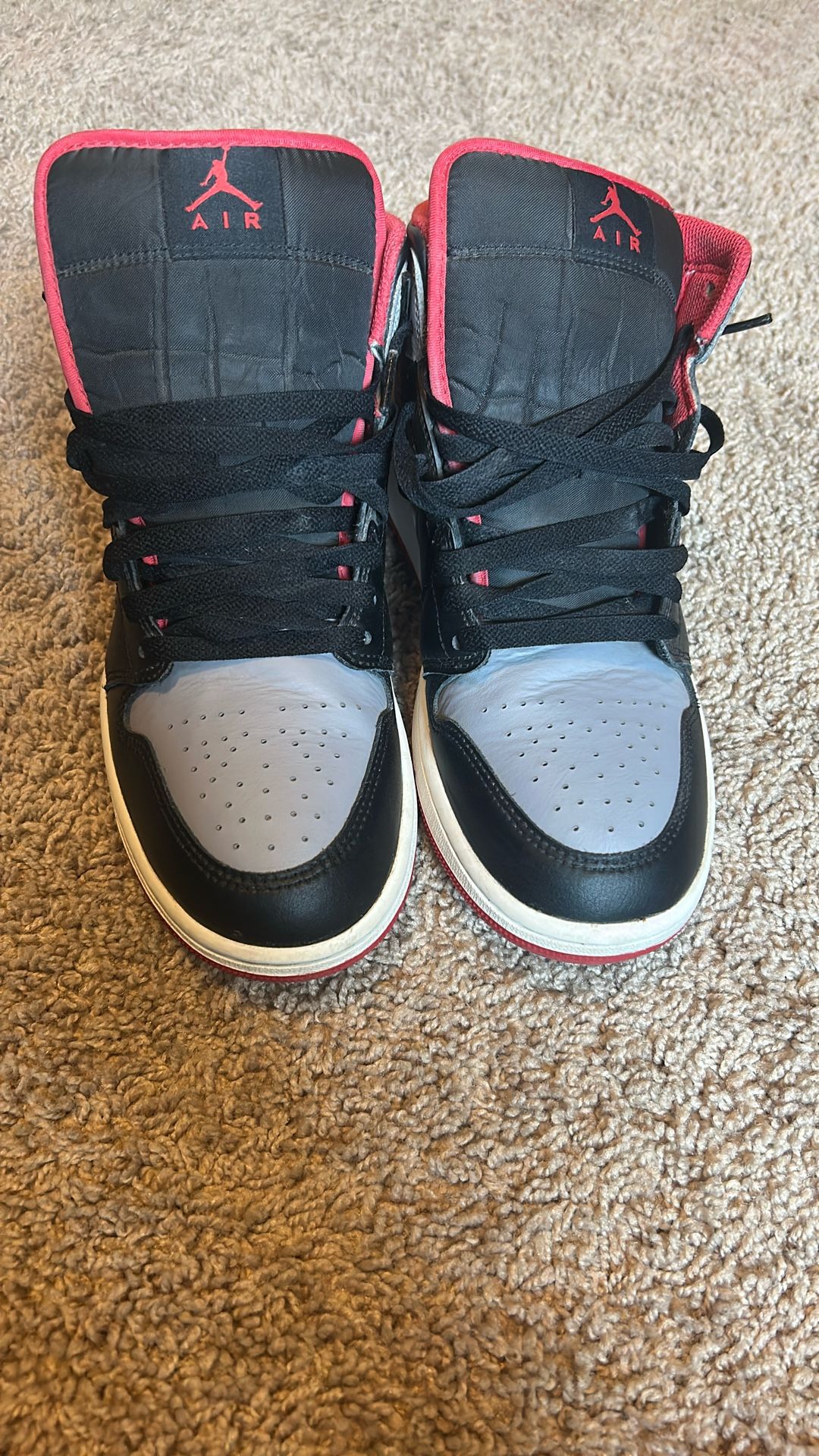 Nike AJ1 Air Jordan 1 Mid-Top Black/Cement