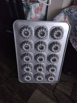 BAKING  PANS ( read post) Must Go By June 8