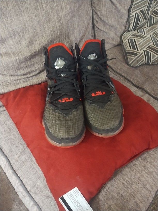 Shoes