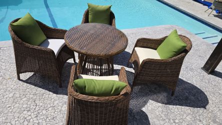 Outdoor Furniture 
