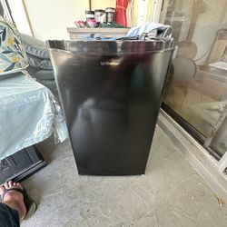 2024 Mini Fridge Never Used negotiable