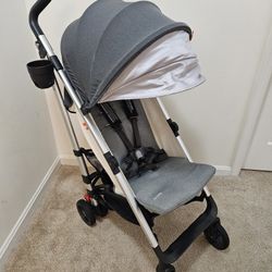 Uppababy G-luxe Stroller and Travel Bag