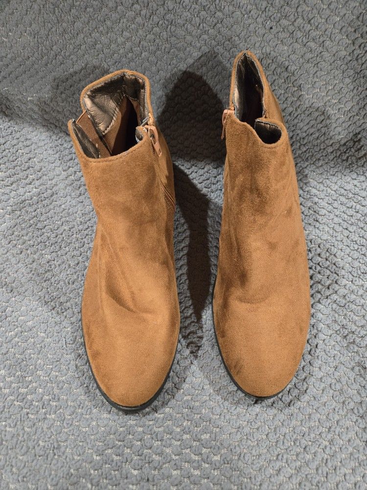 Ankle Boots - Booties