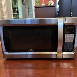 Oster Microwave 