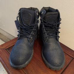 Timberland Shoes Size 5