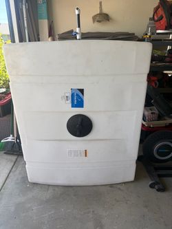 Ace Roto-Mold Large Plastic water Storage Tank 200 gallon