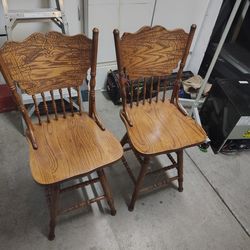 2 Breakfast Stools Wood