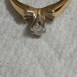 Ring 14 Kt.   Yellow Gold 