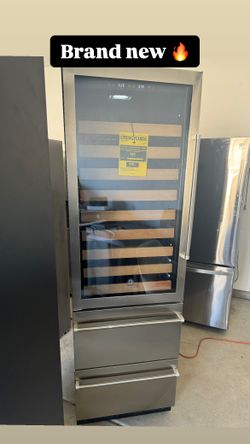 Brand New  23.8 inch Element by VinoTemp Wine Refrigerators with extra space. 